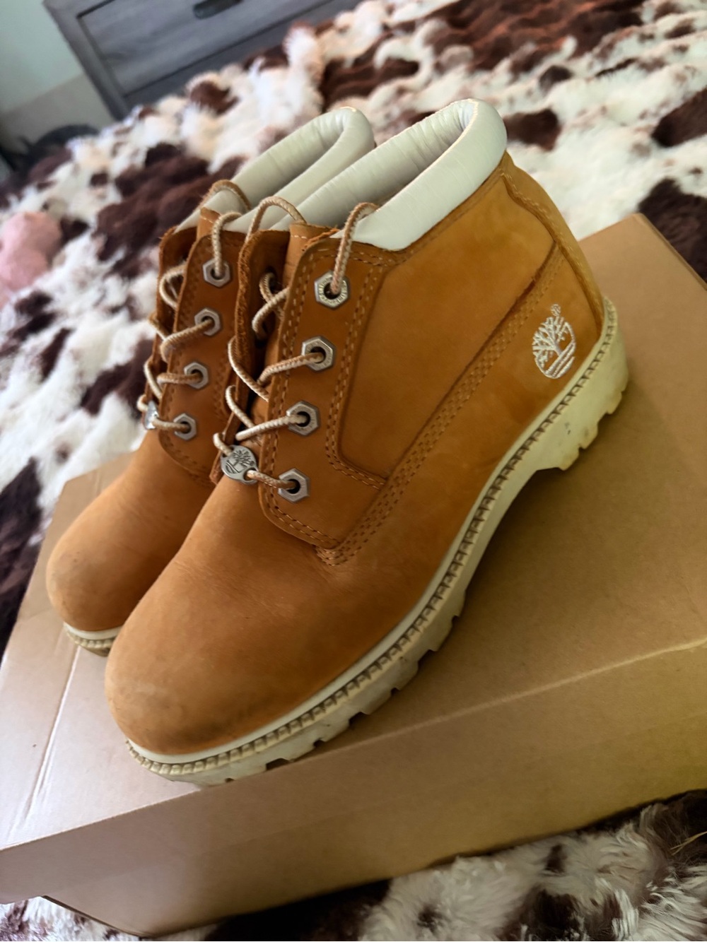 Timberland Wheat/Tan Padded Collar Lace-Up Boots